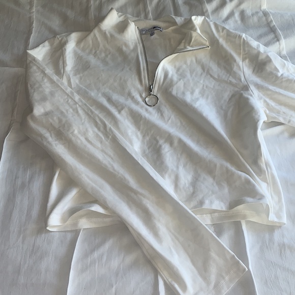 Brand New Cropped zip top - Picture 2 of 3